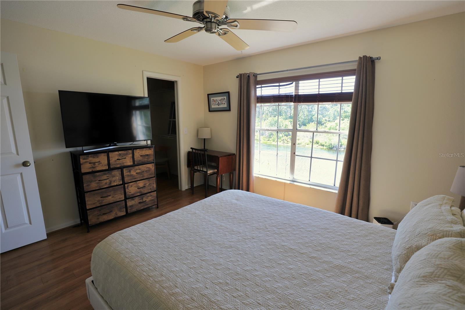 Image 20 of 70 For 8370 Wingate Drive 724