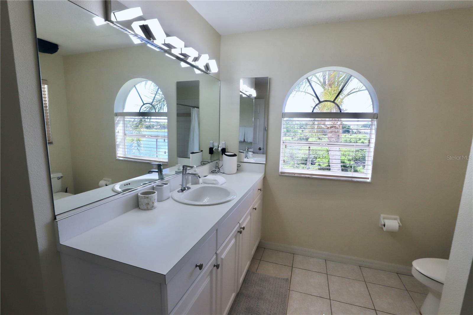 Image 32 of 70 For 8370 Wingate Drive 724