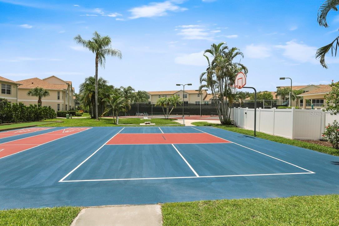 Image 37 of 70 For 8370 Wingate Drive 724
