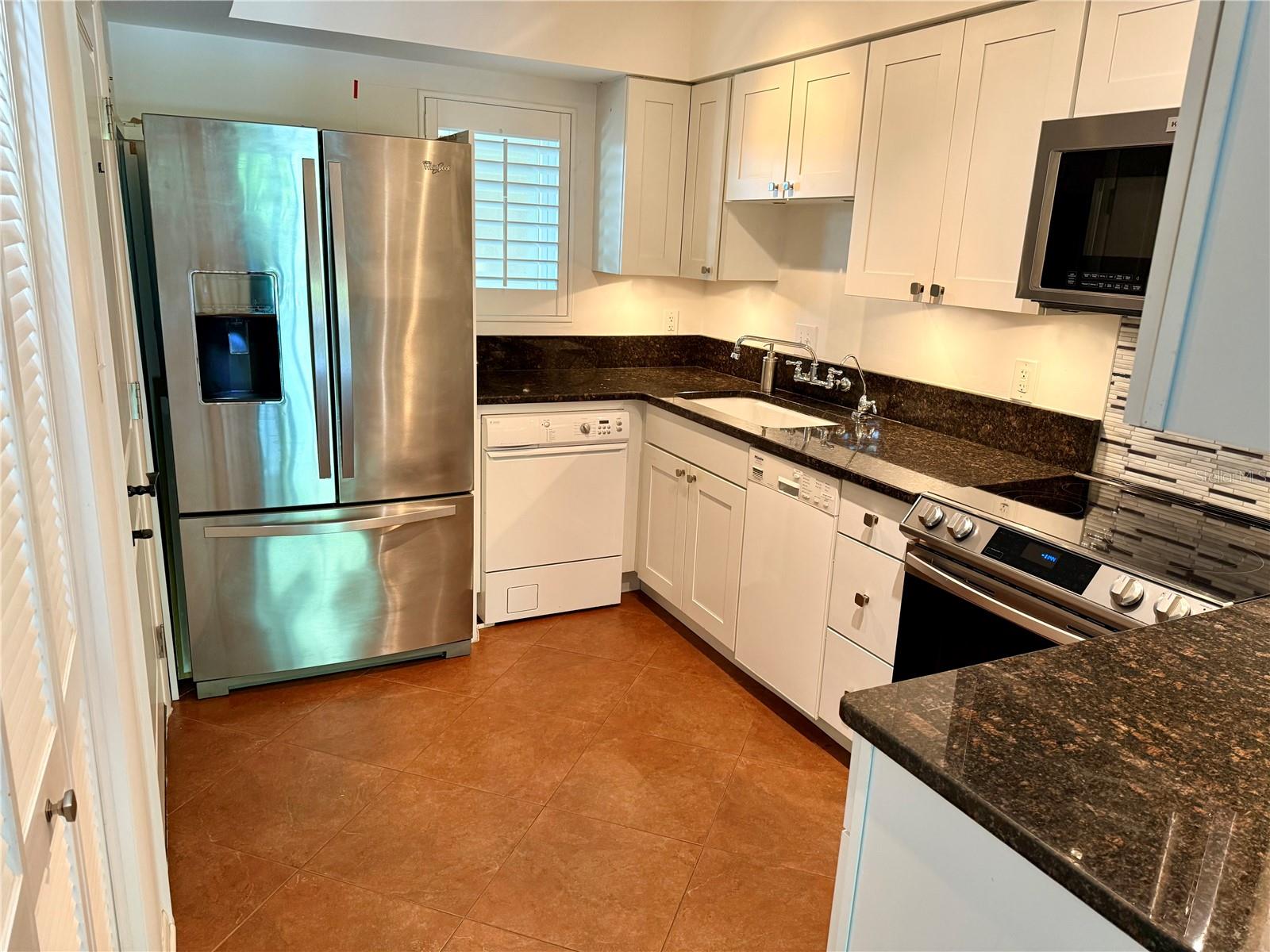 Image 8 of 41 For 301 Gulfstream Avenue 102