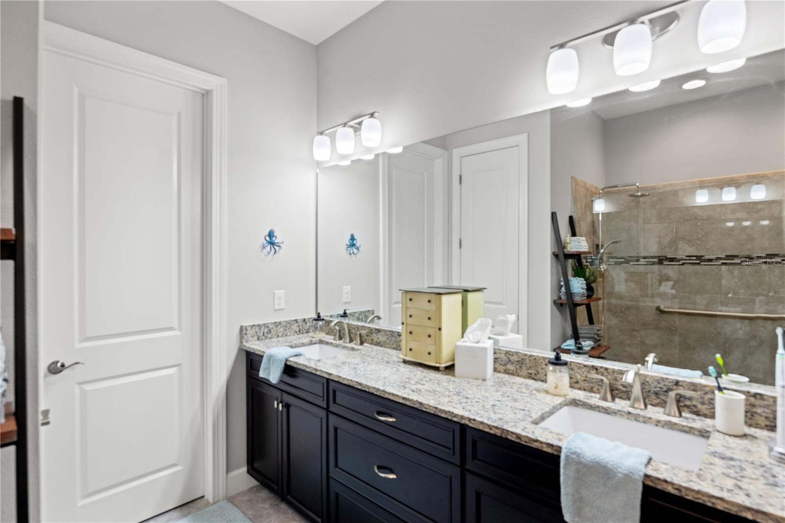 Image 17 of 39 For 9774 Highland Park Place
