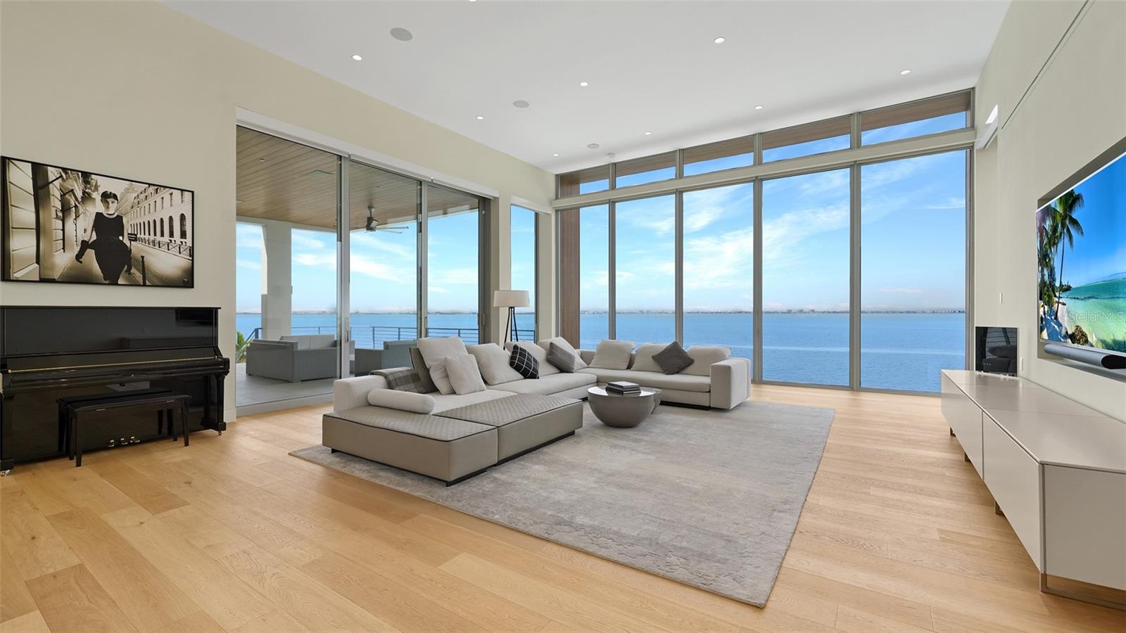 Image 7 of 31 For 4123 Bay Shore Road
