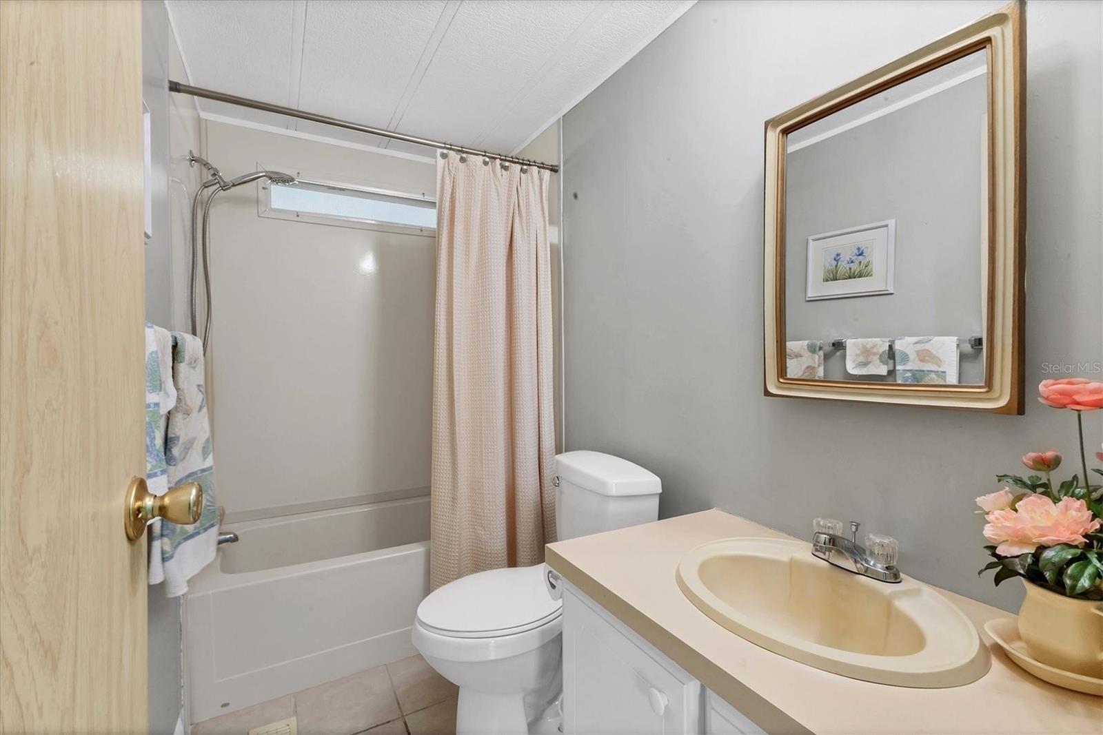 Image 20 of 47 For 4519 14th Street E