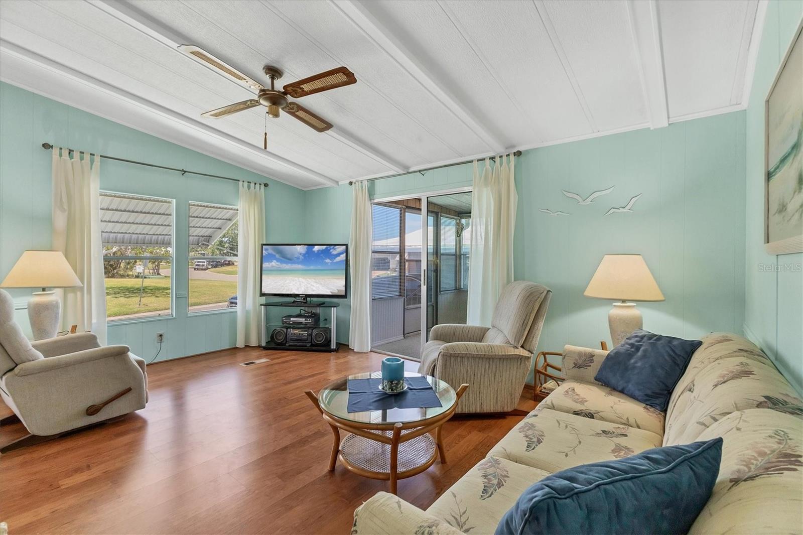 Image 5 of 47 For 4519 14th Street E