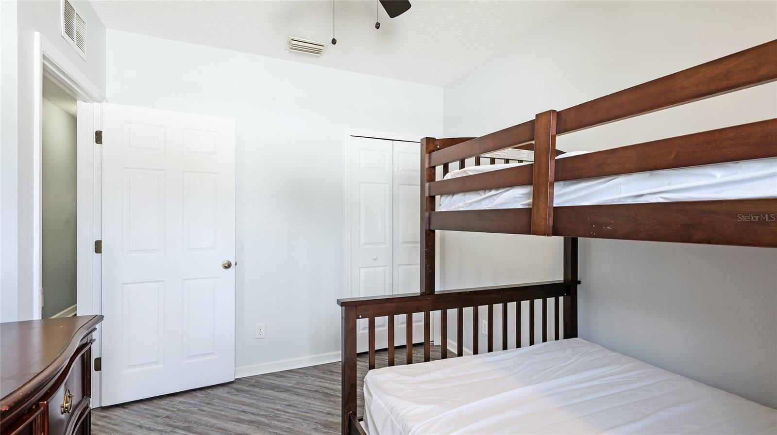 Image 21 of 31 For 2344 28th Avenue E