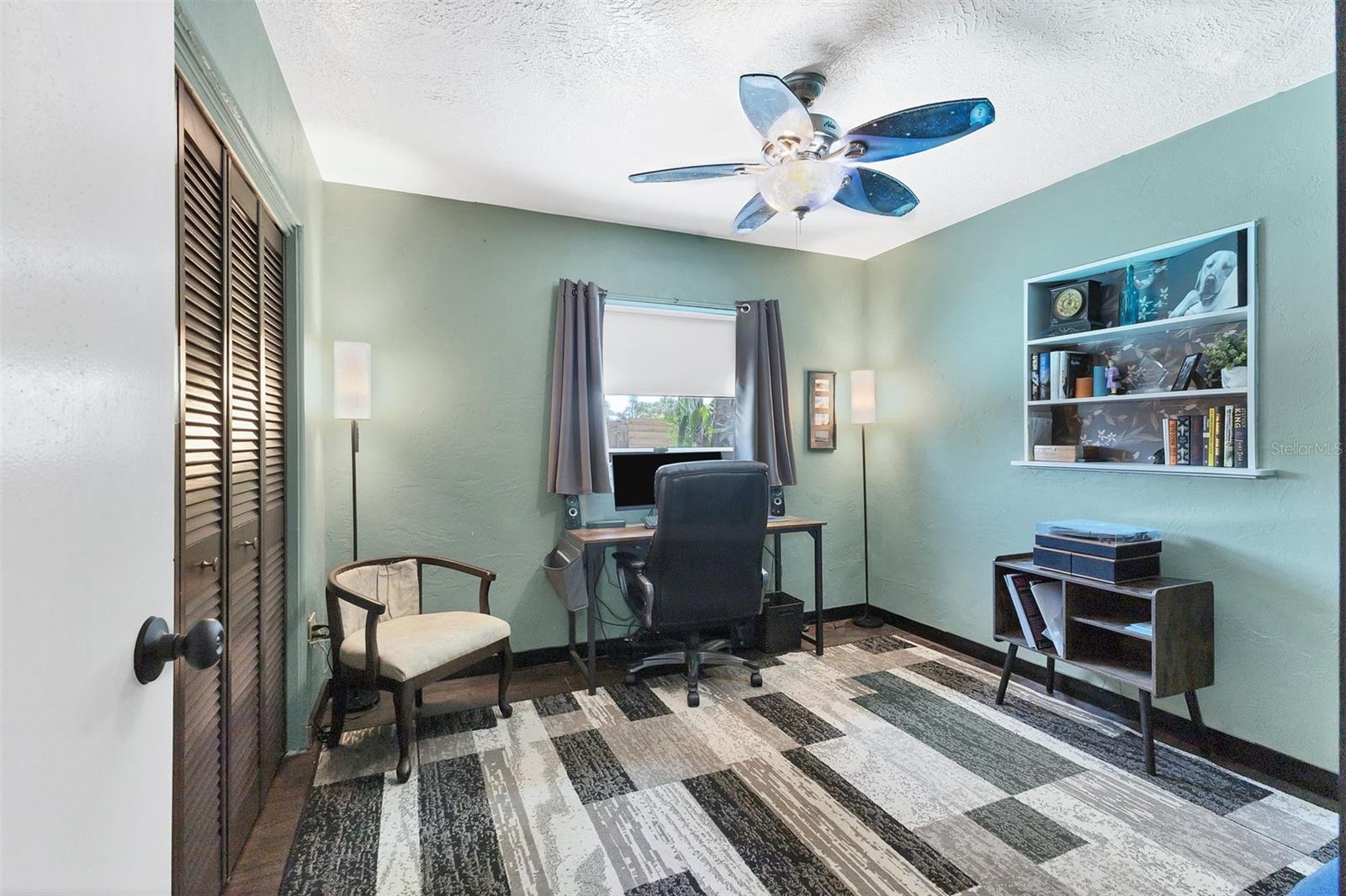Image 17 of 33 For 6013 Murdock Avenue