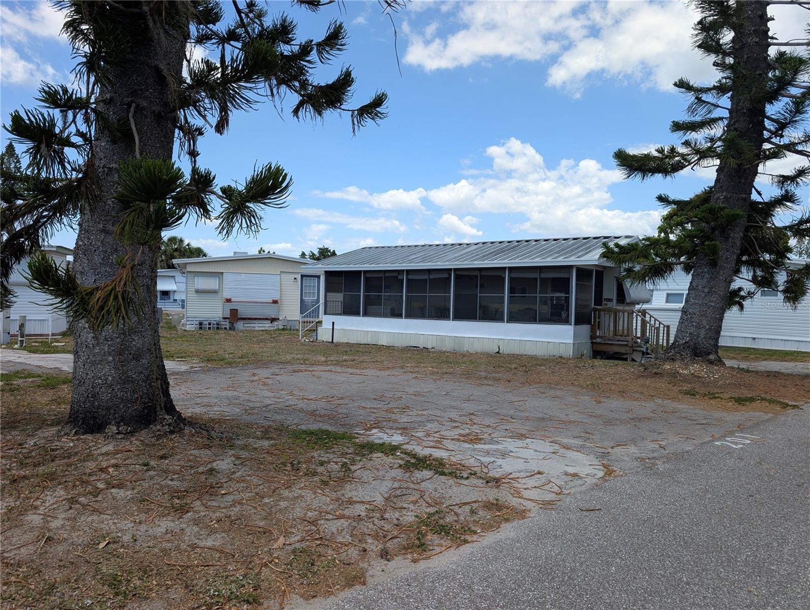 Image 3 of 9 For 3275 26th Avenue E 202
