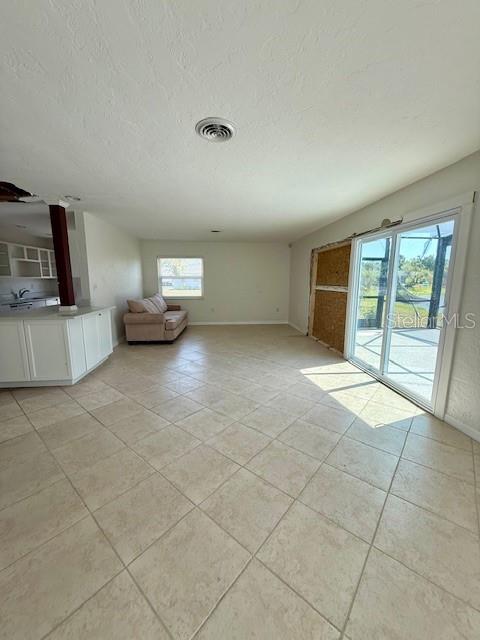 Image 11 of 25 For 6610 Sabina Road