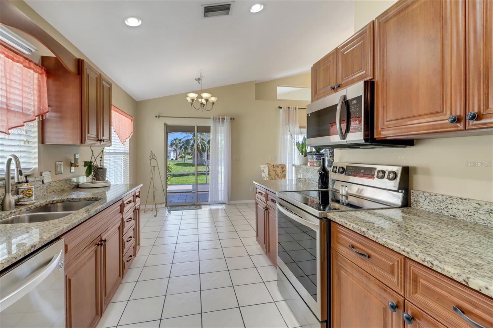 Image 6 of 25 For 3640 Gloxinia Drive