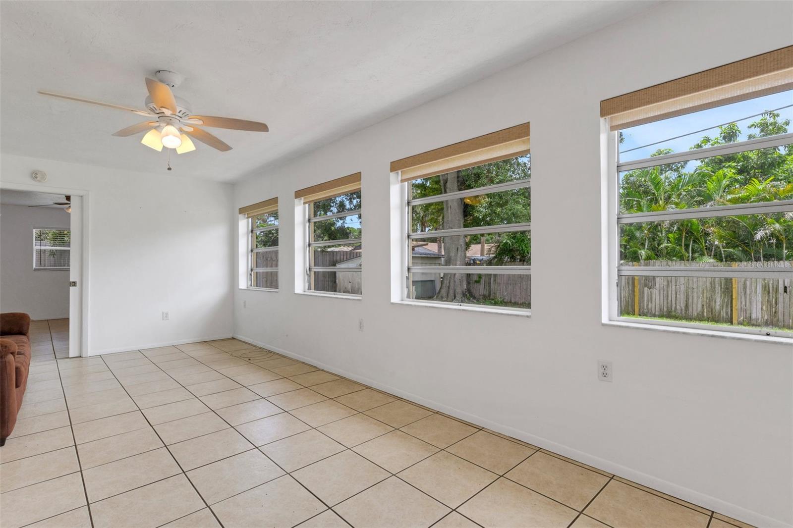 Image 48 of 56 For 2802 Jamaica Street