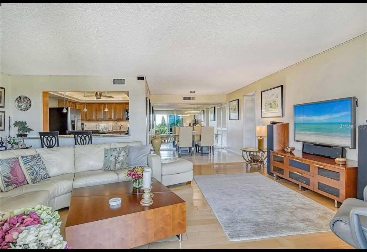 Image 13 of 46 For 2295 Gulf Of Mexico Drive E 55