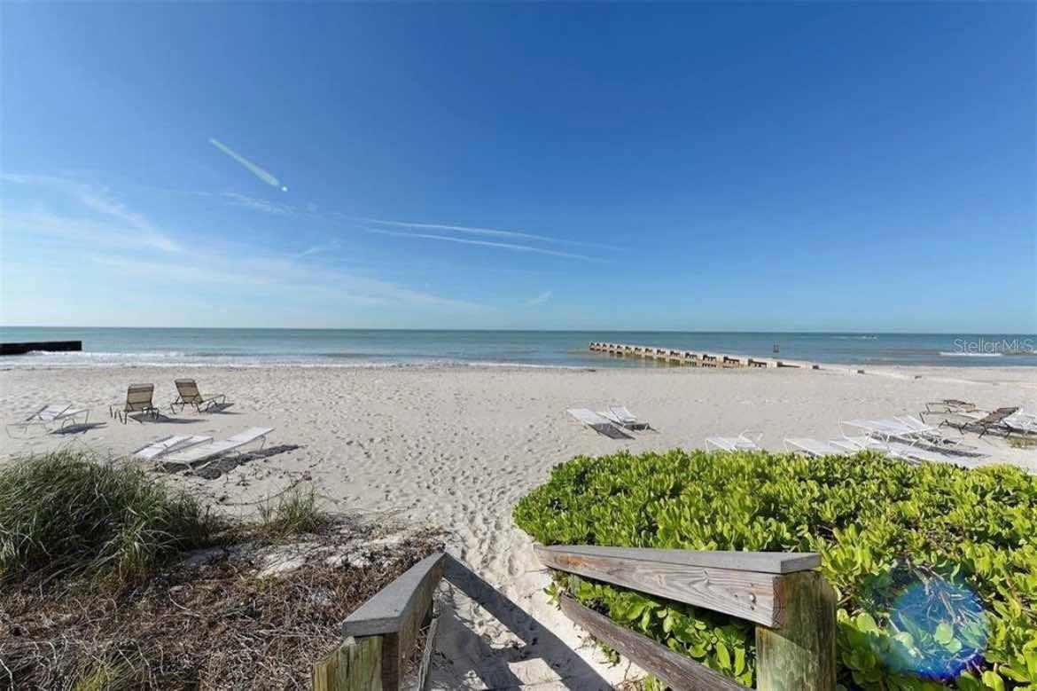 Image 43 of 46 For 2295 Gulf Of Mexico Drive E 55