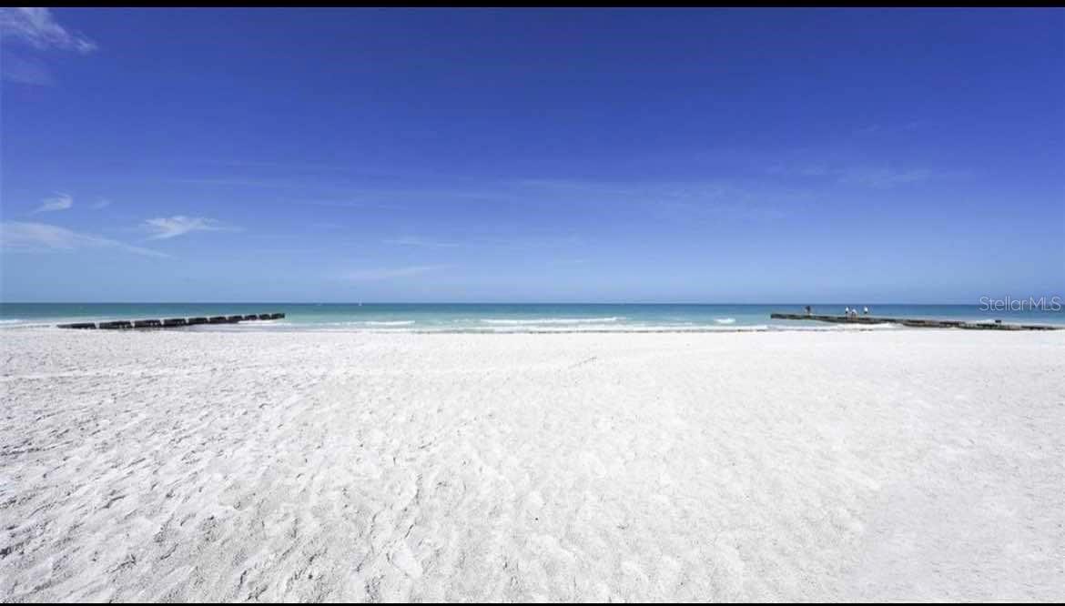 Image 44 of 46 For 2295 Gulf Of Mexico Drive E 55