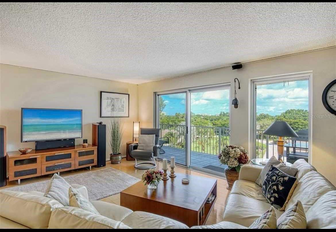 Image 7 of 46 For 2295 Gulf Of Mexico Drive E 55
