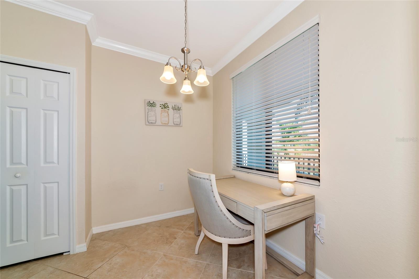 Image 11 of 51 For 16804 Vardon Terrace 205