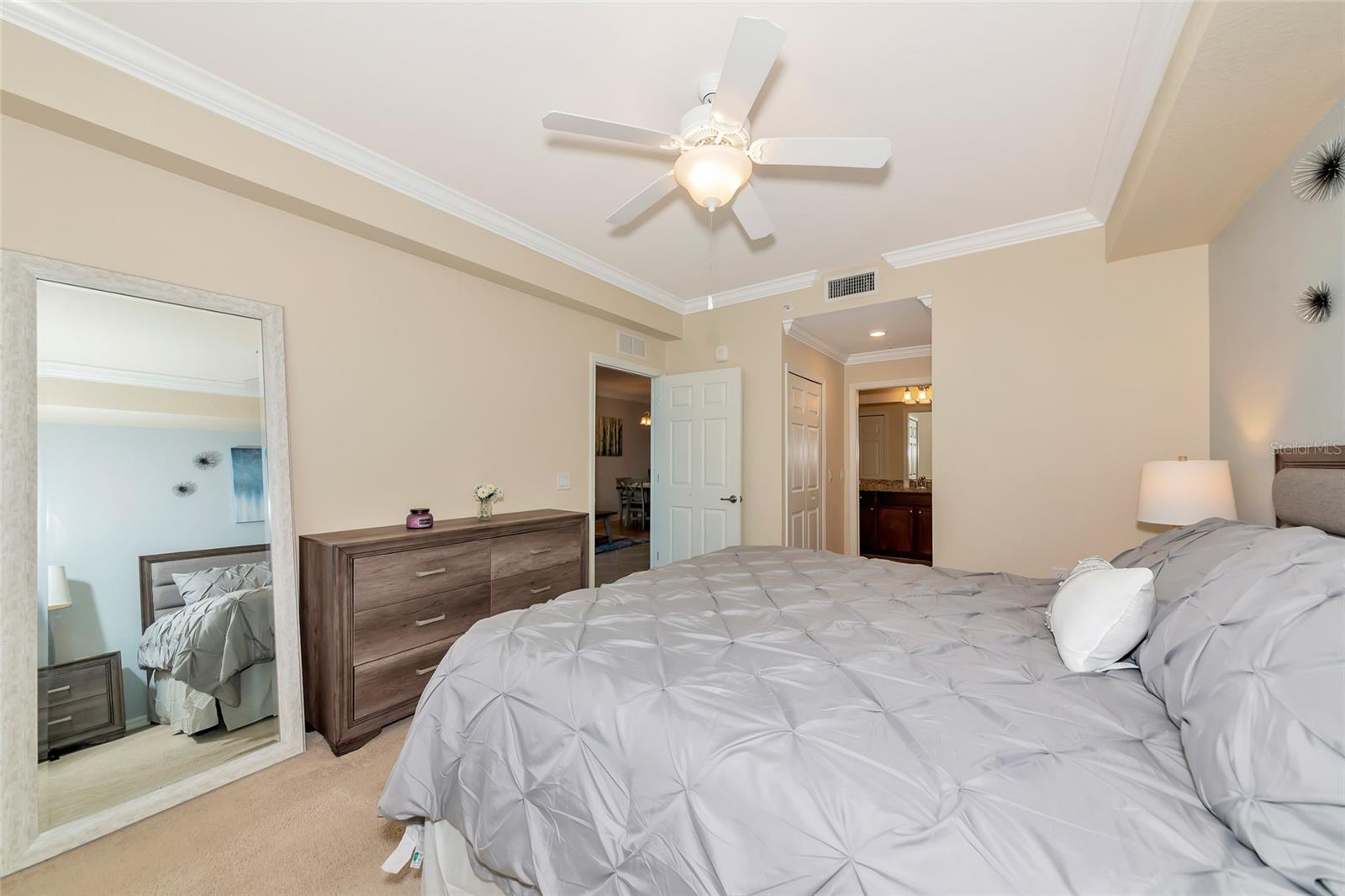 Image 20 of 51 For 16804 Vardon Terrace 205