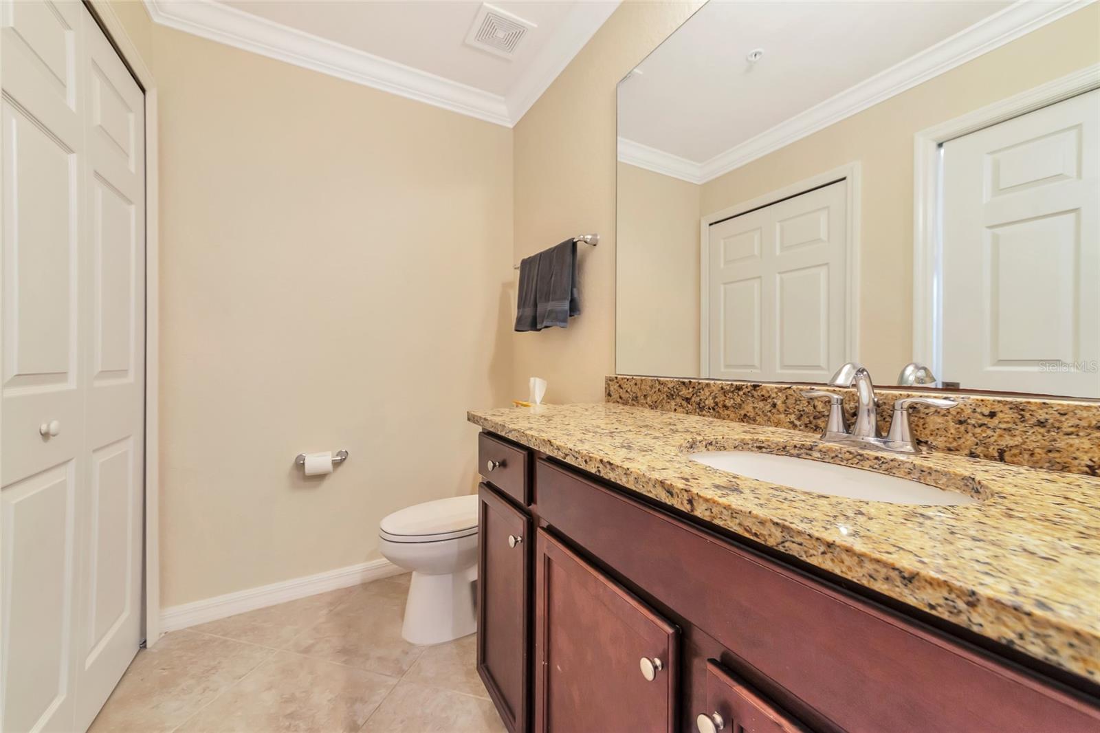 Image 22 of 51 For 16804 Vardon Terrace 205