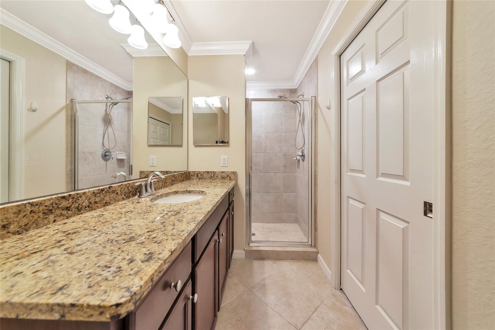 Image 23 of 51 For 16804 Vardon Terrace 205