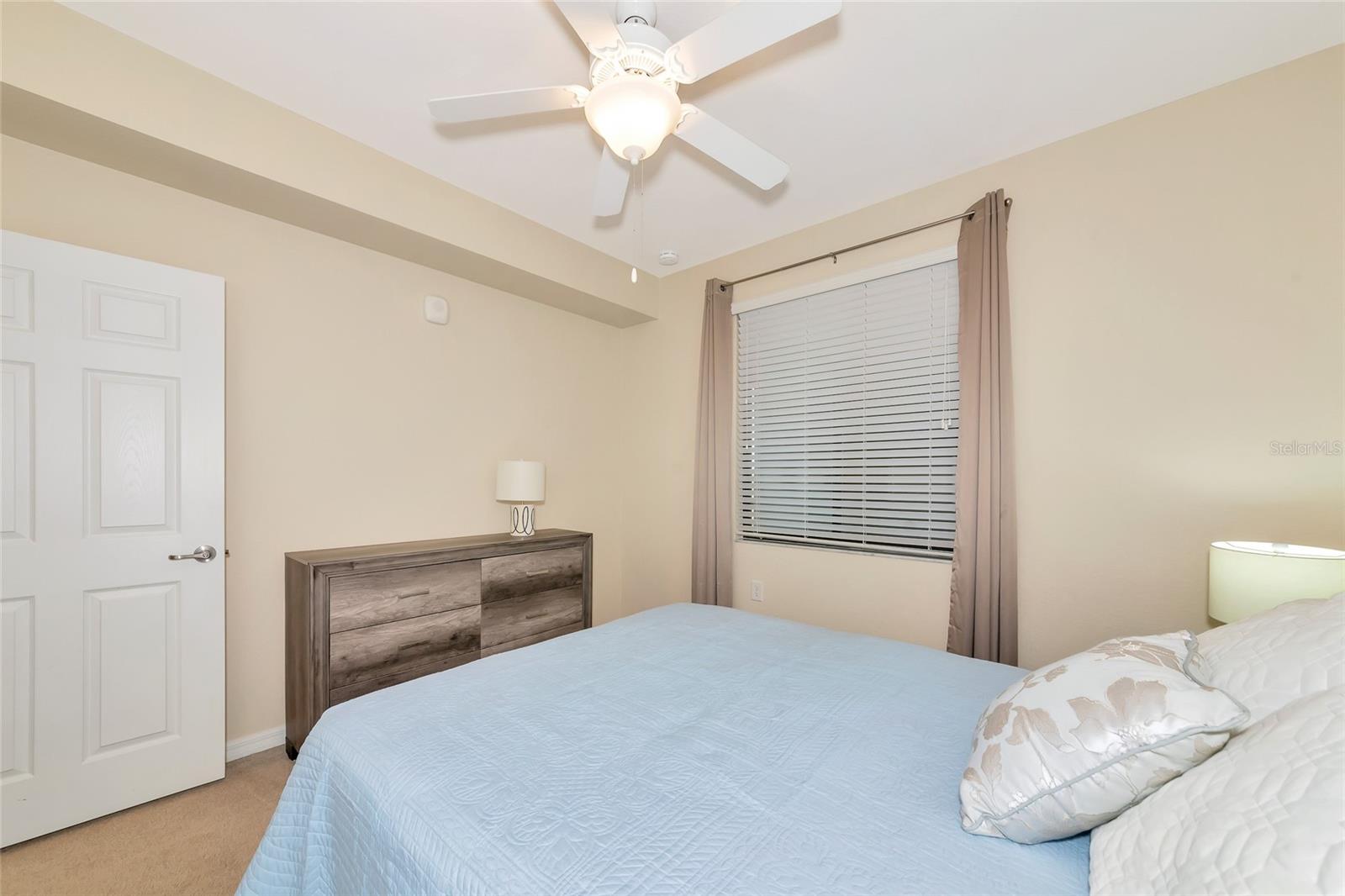 Image 24 of 51 For 16804 Vardon Terrace 205