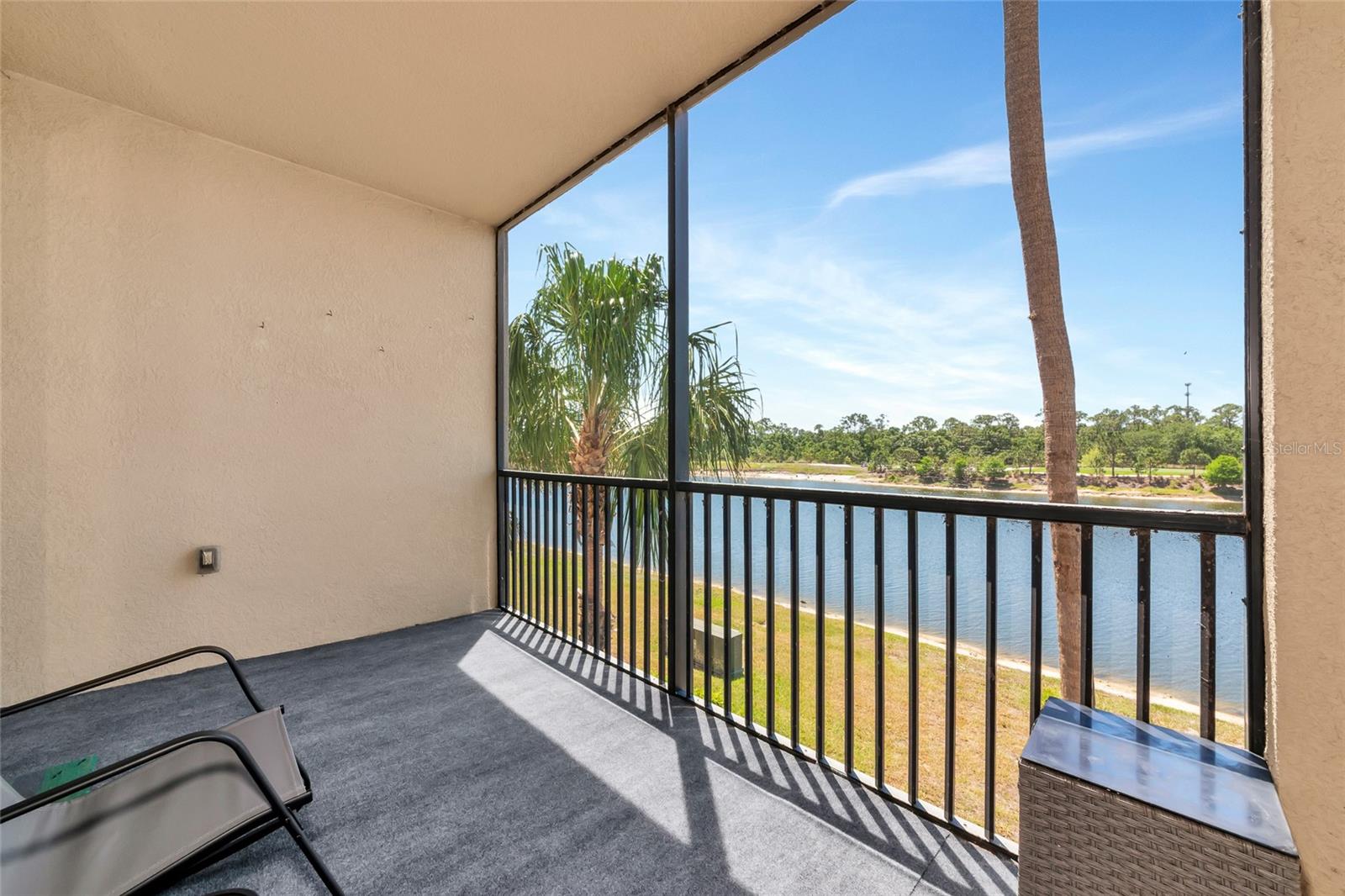 Image 29 of 51 For 16804 Vardon Terrace 205