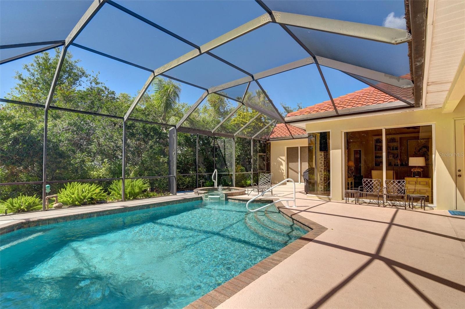Listing photo id 17 for 8005 Royal Birkdale Circle