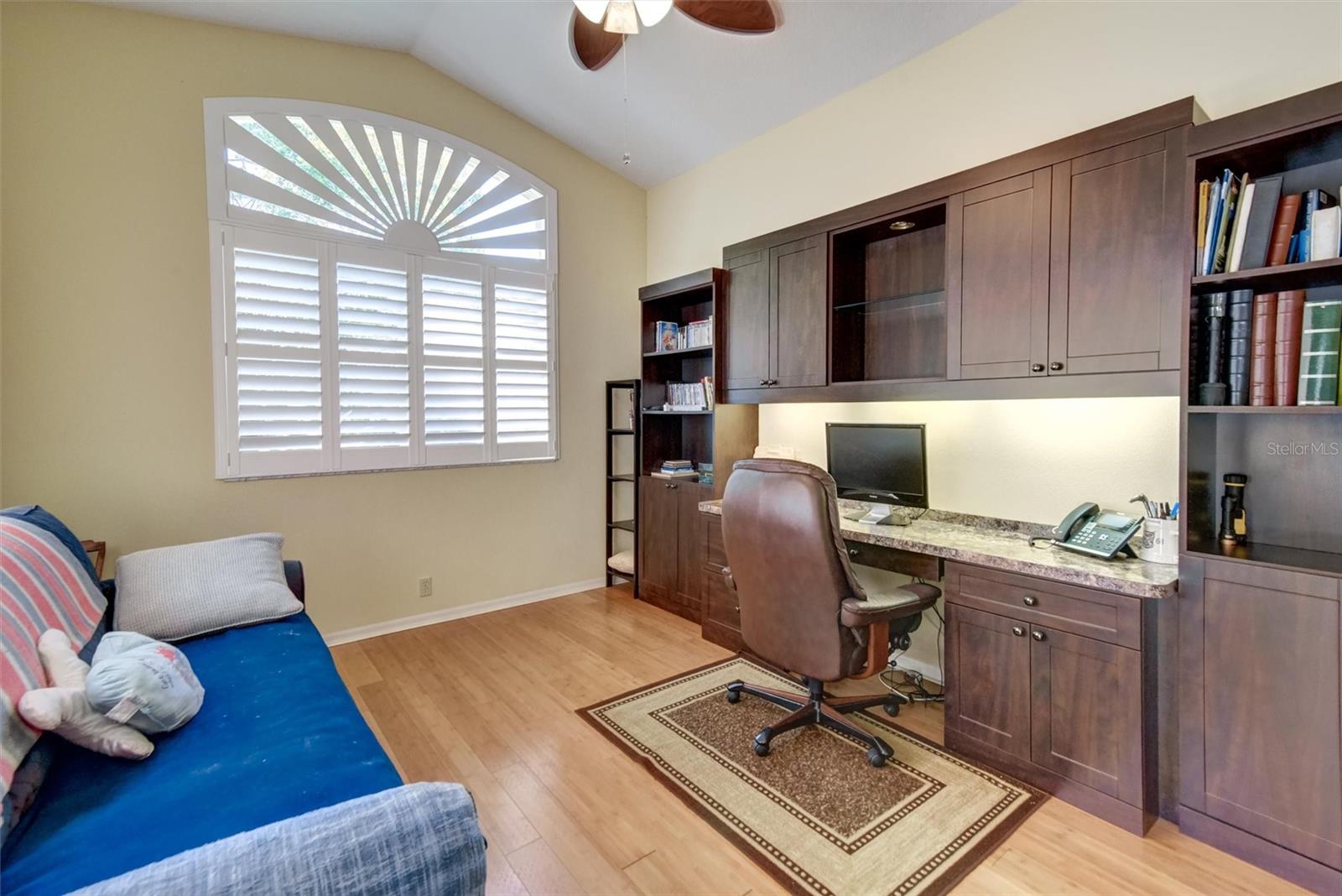 Listing photo id 18 for 8005 Royal Birkdale Circle