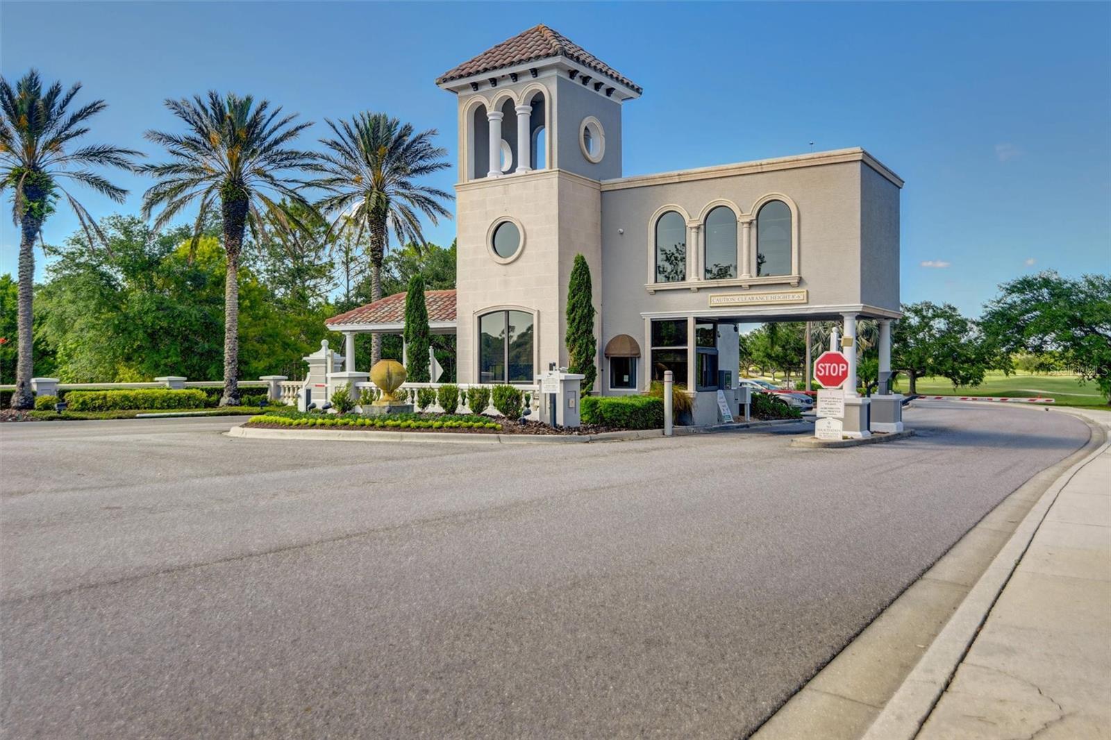 Listing photo id 39 for 8005 Royal Birkdale Circle