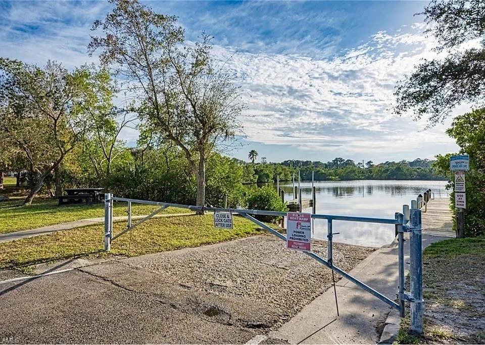 Image 7 of 11 For 9489 Agate Street