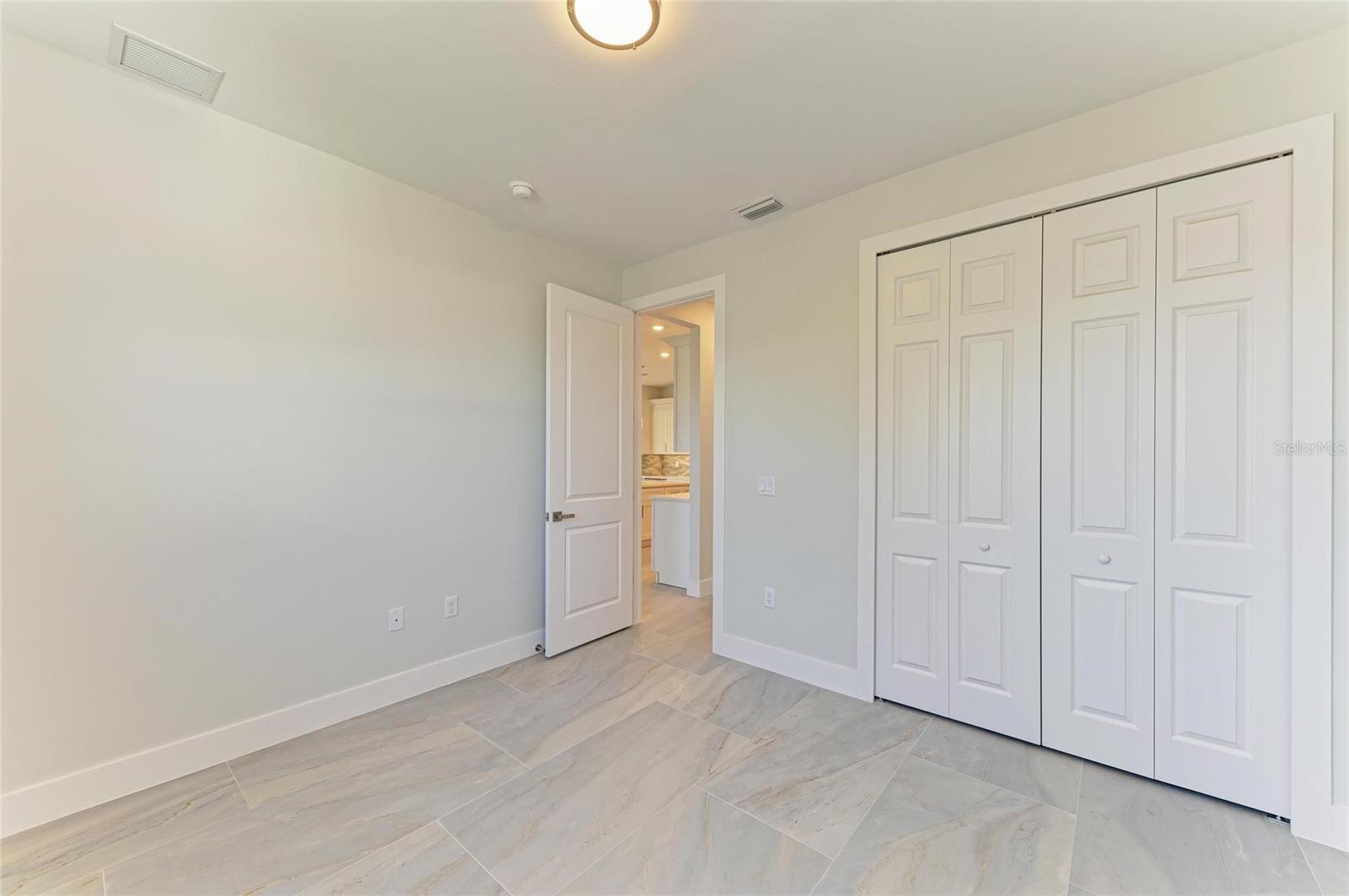 Image 30 of 42 For 380 Holly Road