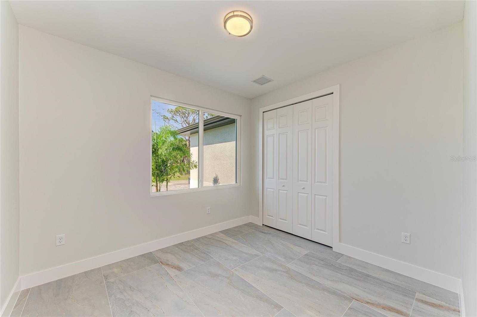 Image 36 of 42 For 380 Holly Road