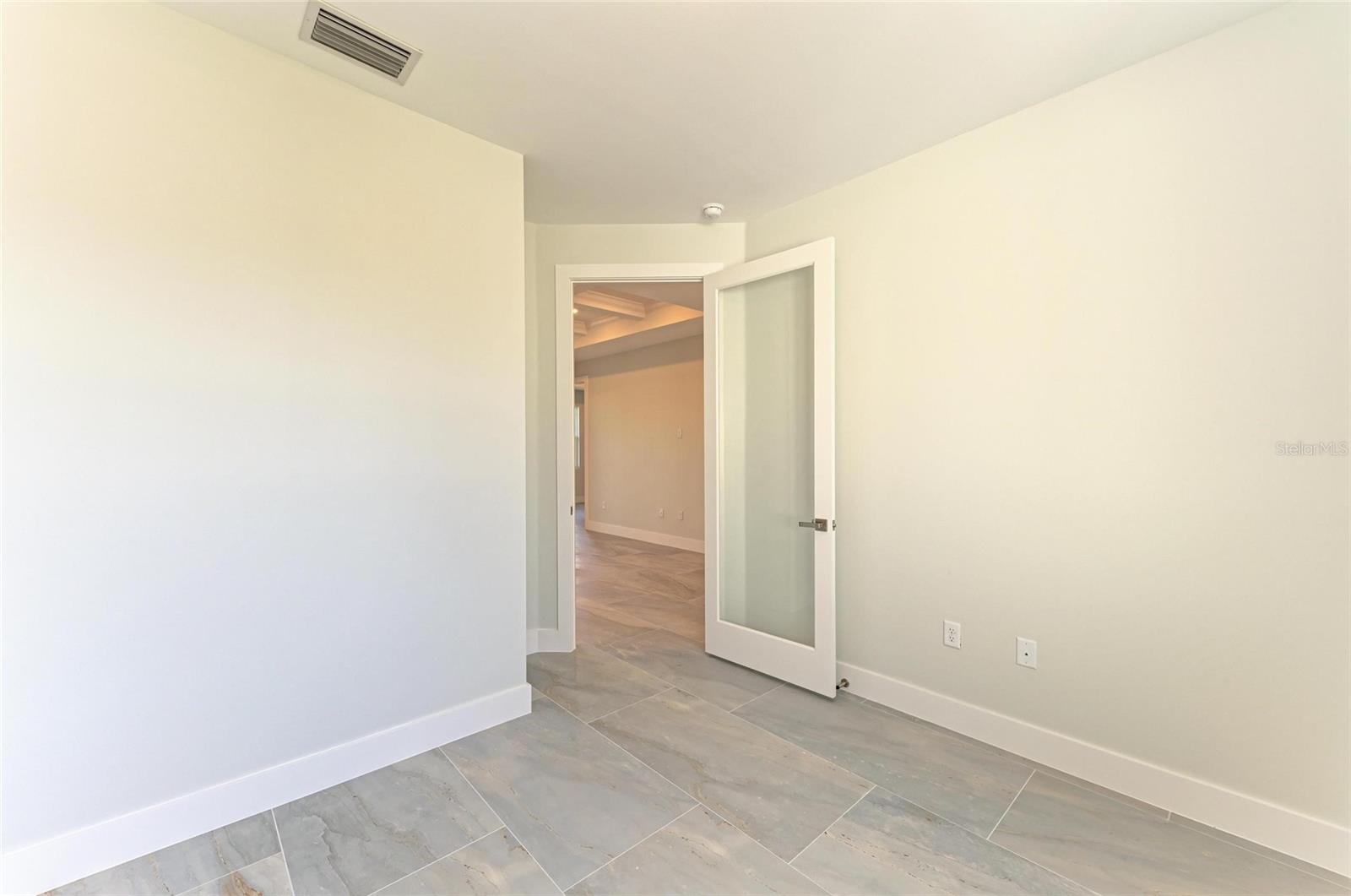 Image 37 of 42 For 380 Holly Road