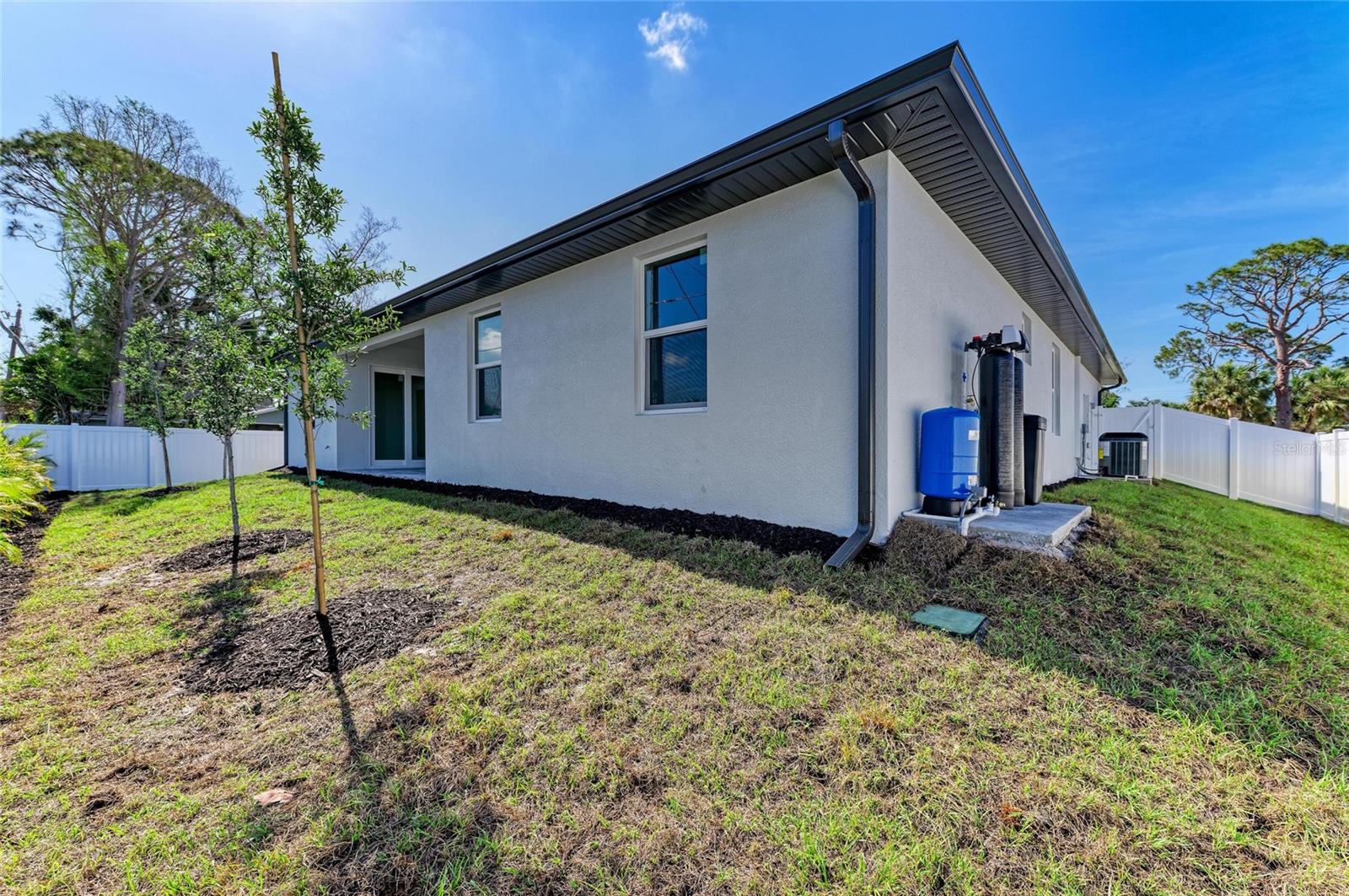 Image 41 of 42 For 380 Holly Road