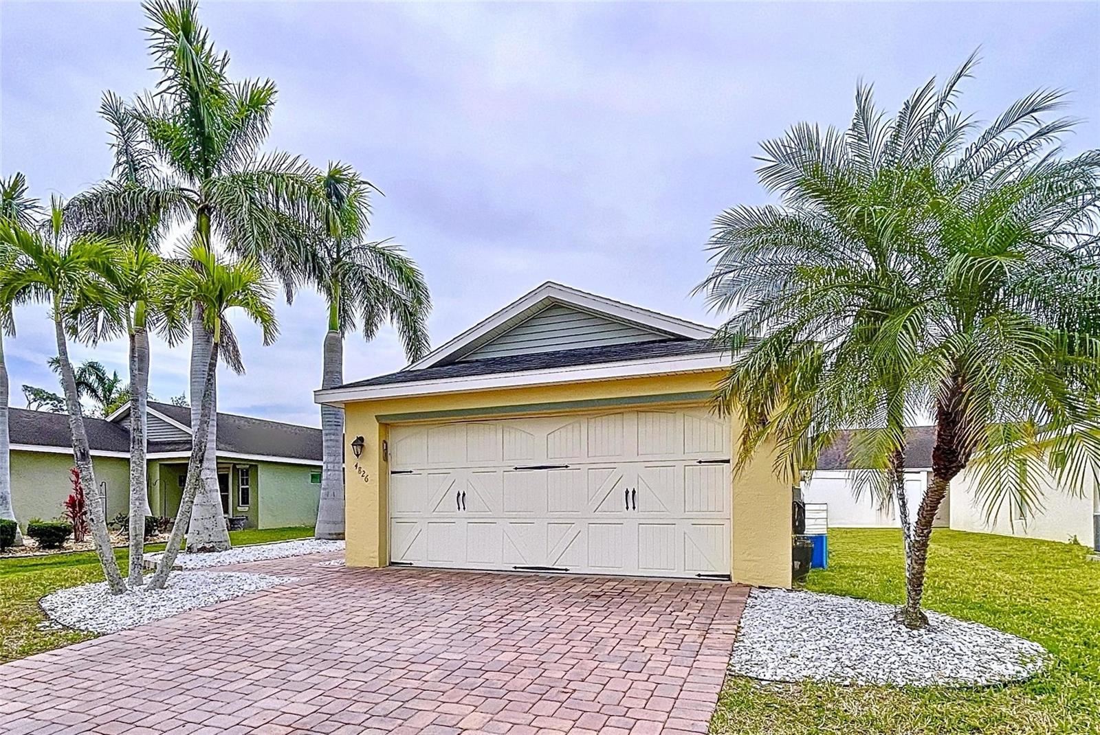 Image 10 of 74 For 4826 San Ortebello Drive