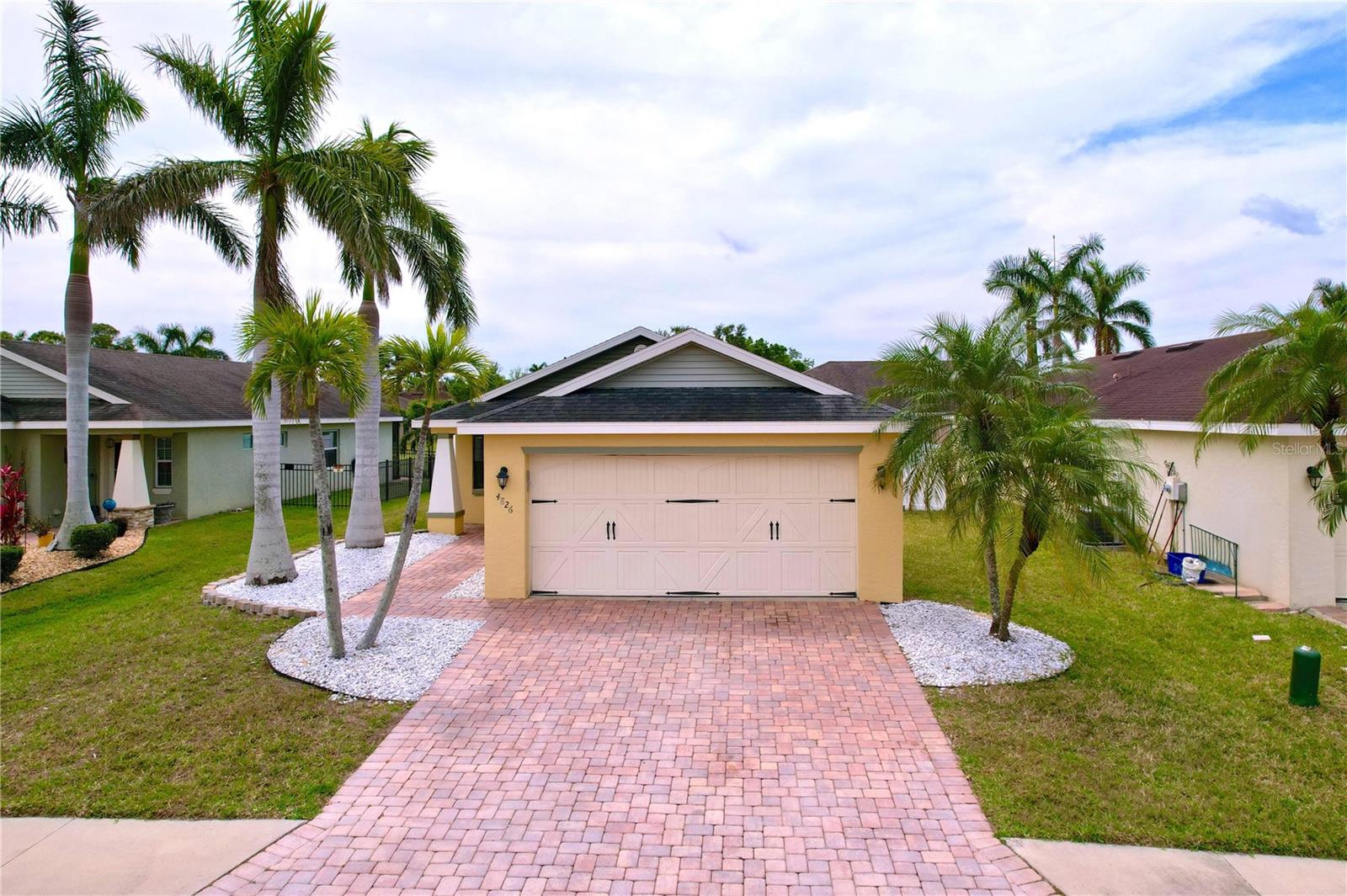 Image 29 of 74 For 4826 San Ortebello Drive
