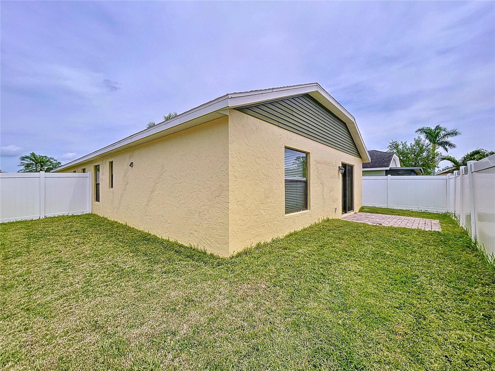 Image 6 of 74 For 4826 San Ortebello Drive