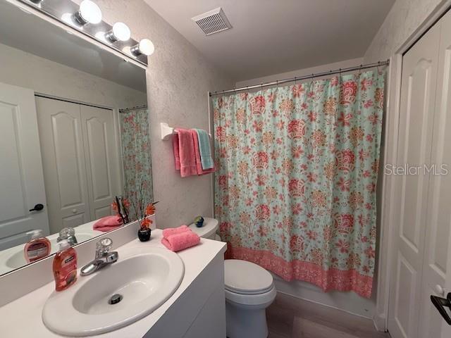 Image 22 of 37 For 8755 Olde Hickory Avenue 7109