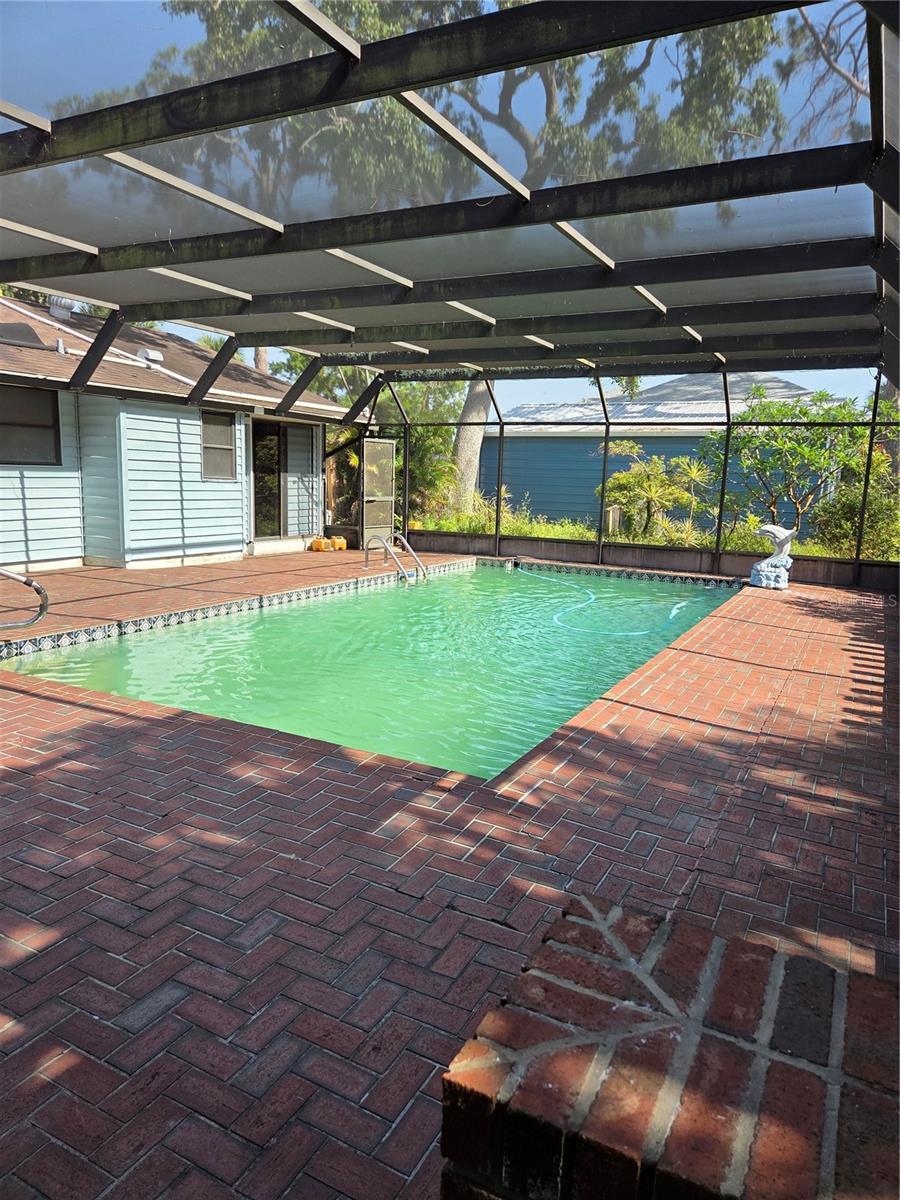 Image 17 of 21 For 4700 Neptune Road