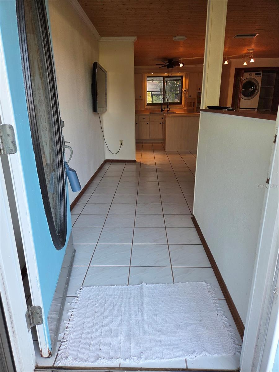 Image 4 of 21 For 4700 Neptune Road