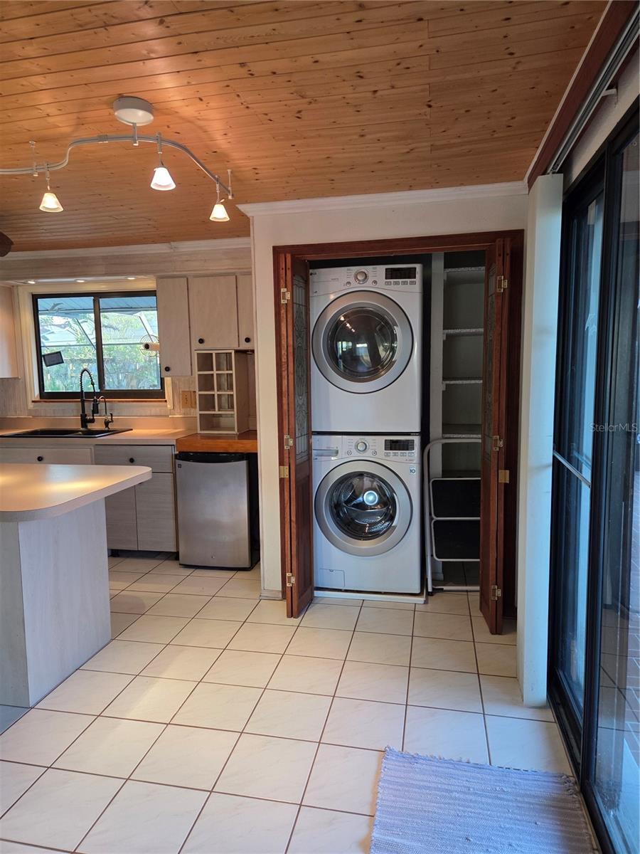 Image 6 of 21 For 4700 Neptune Road