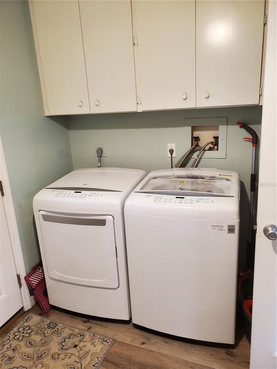 Image 11 of 41 For 6902 11th Avenue W