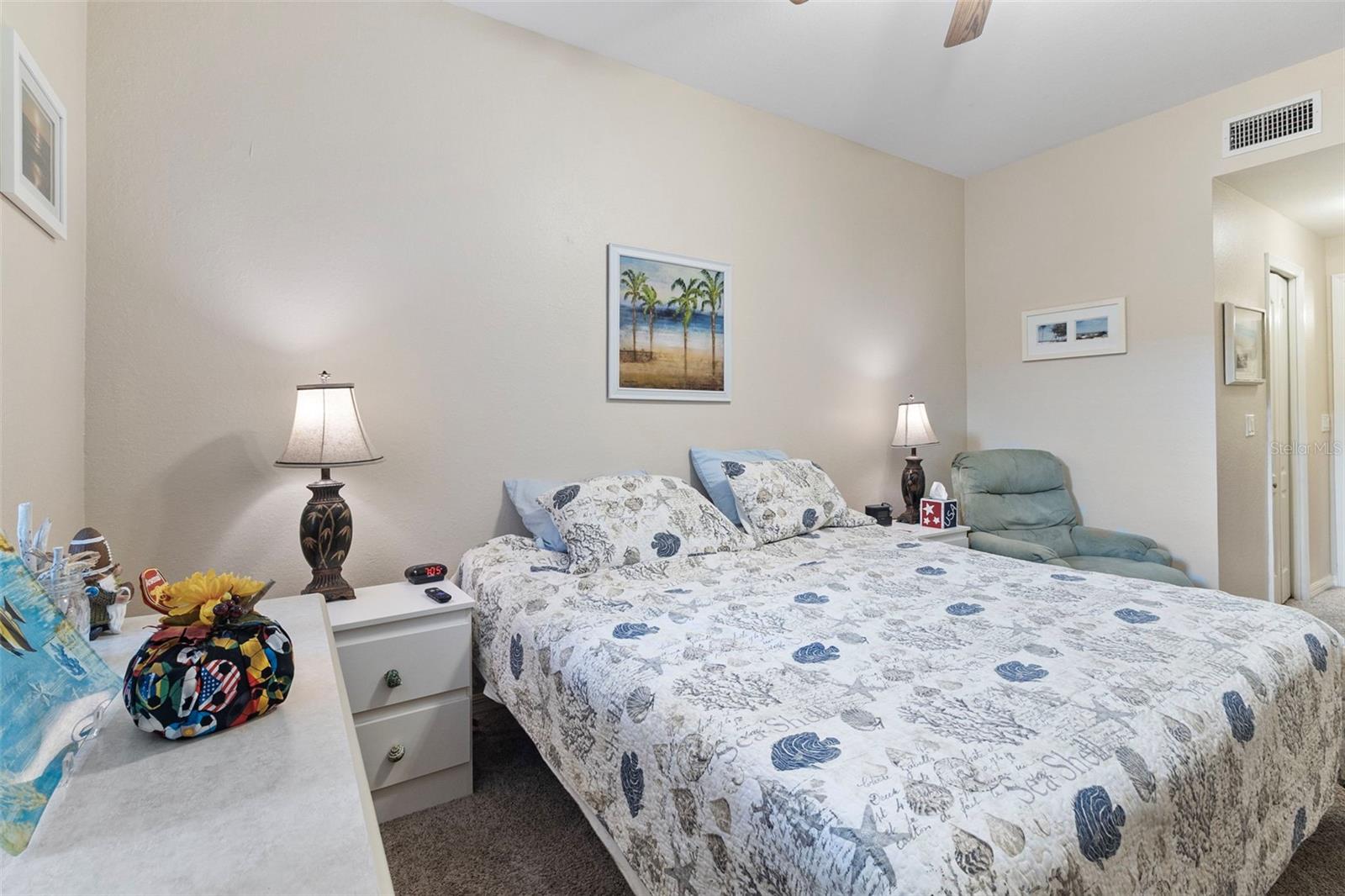 Image 10 of 54 For 803 Fairwaycove Lane 102