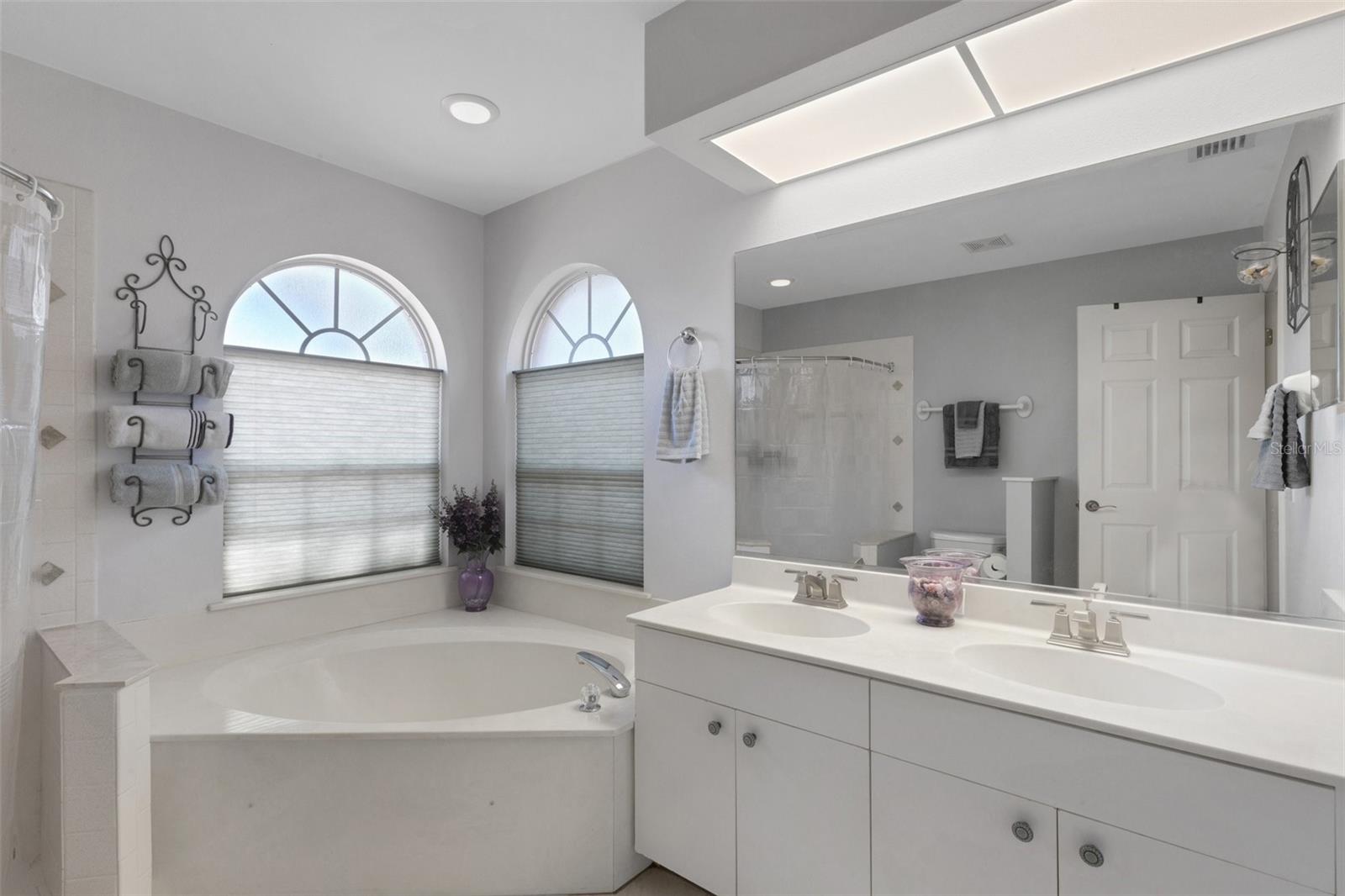 Image 33 of 75 For 4926 72nd Street E