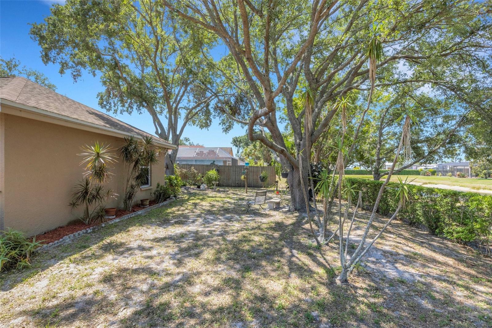 Image 55 of 75 For 4926 72nd Street E