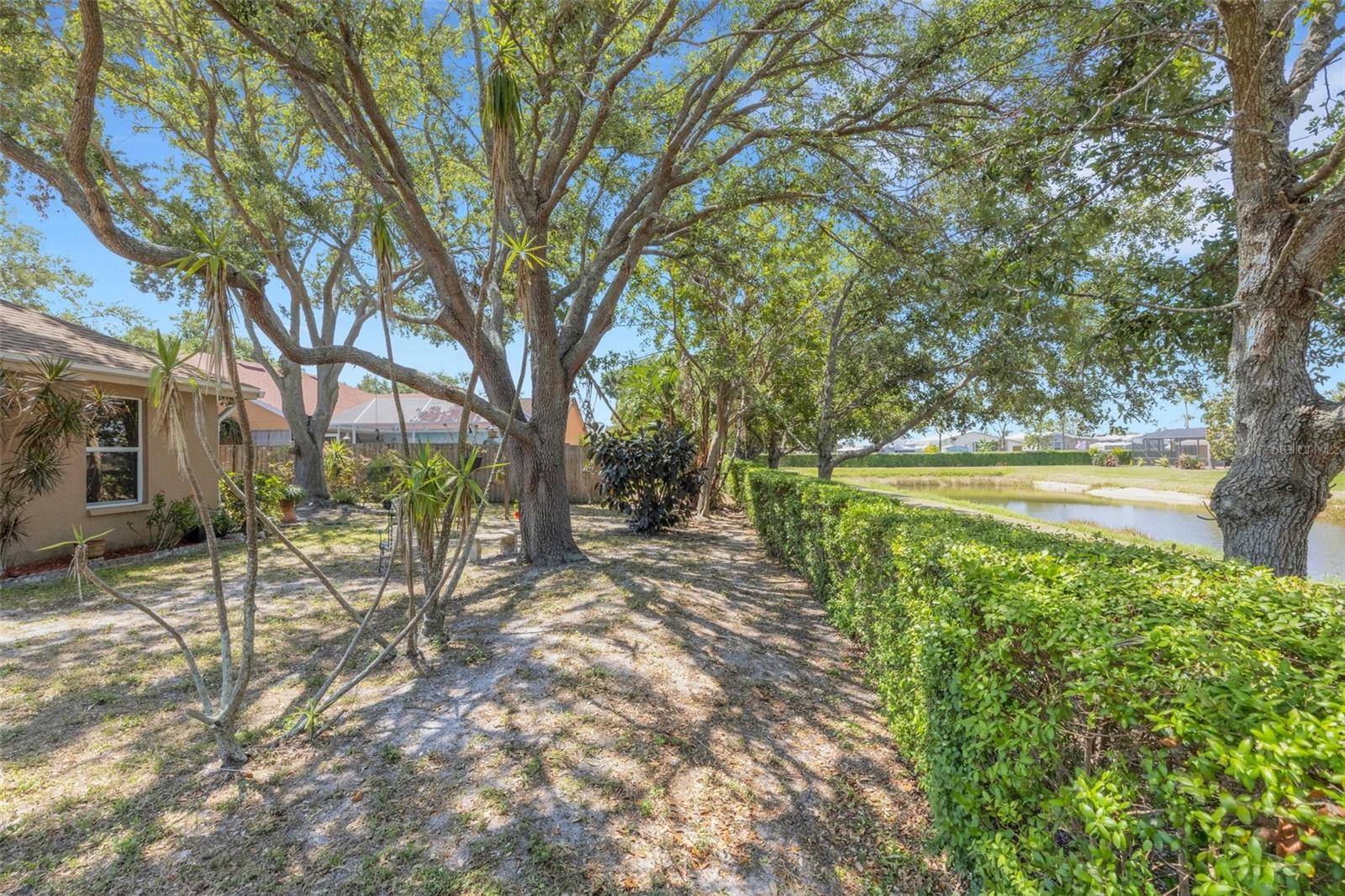 Image 58 of 75 For 4926 72nd Street E
