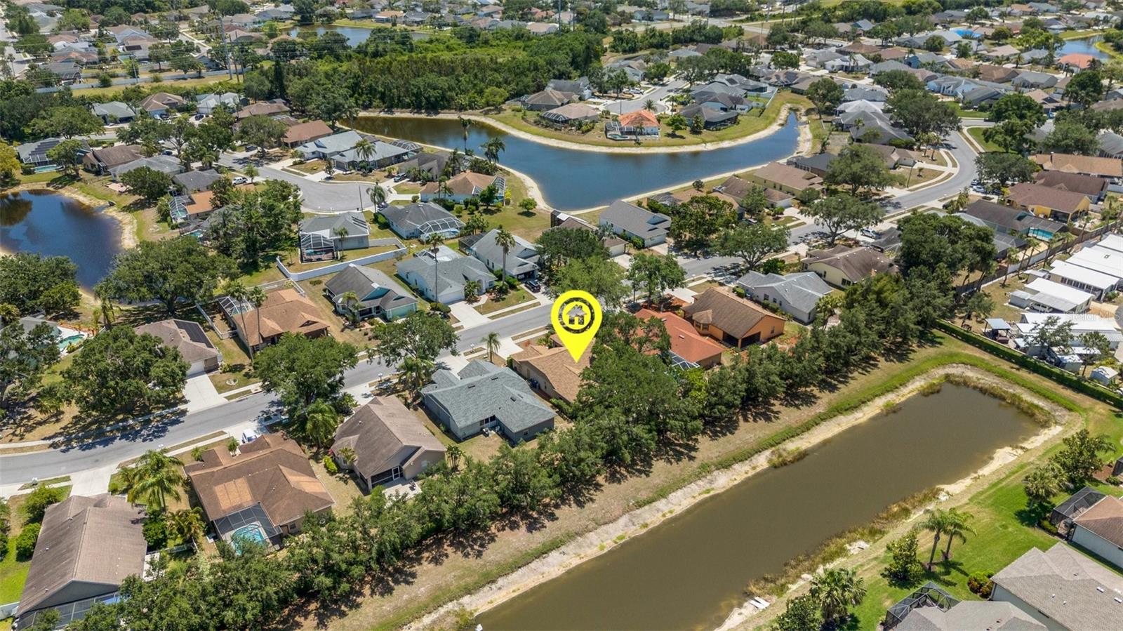 Image 60 of 75 For 4926 72nd Street E