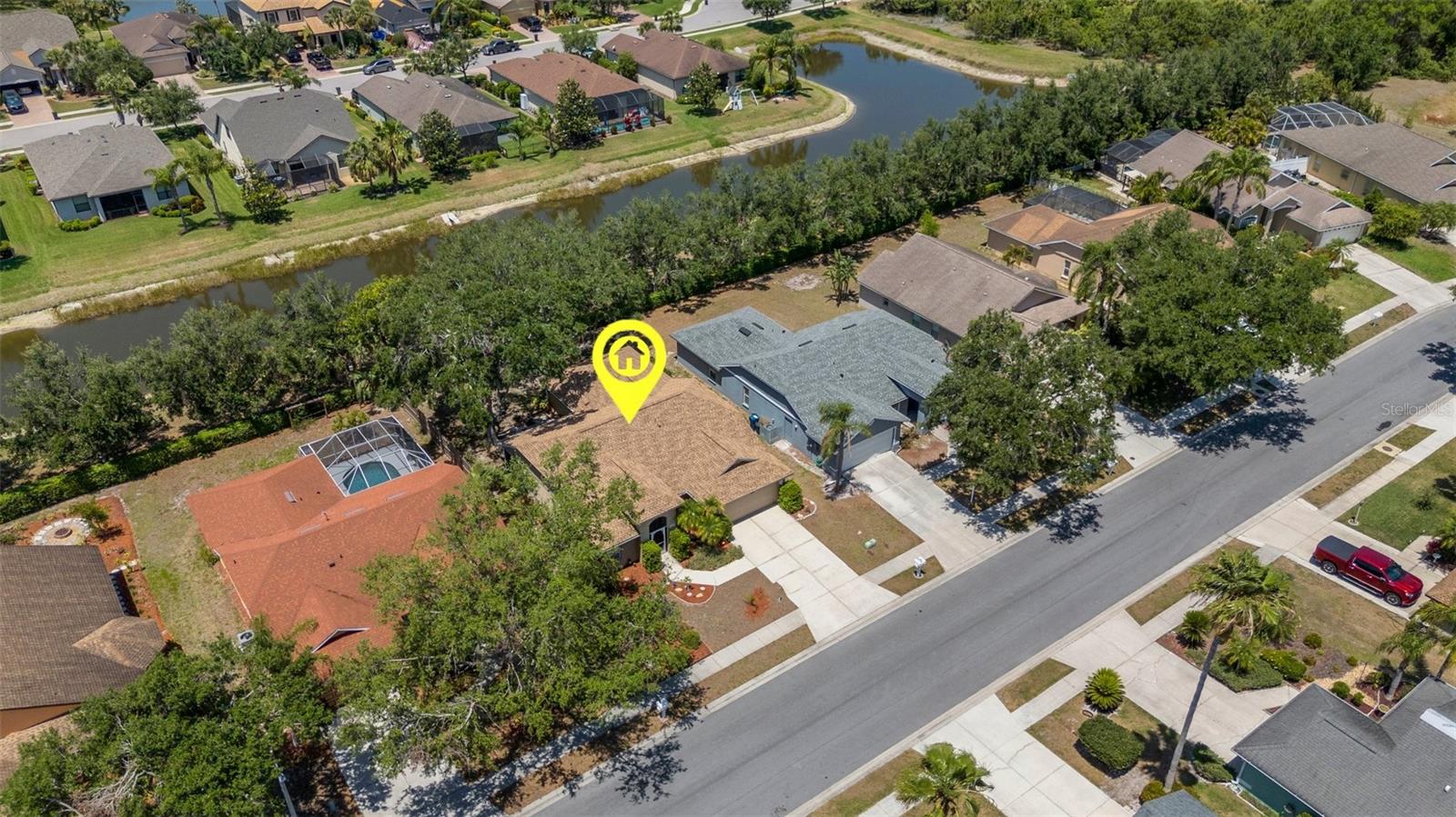 Image 61 of 75 For 4926 72nd Street E