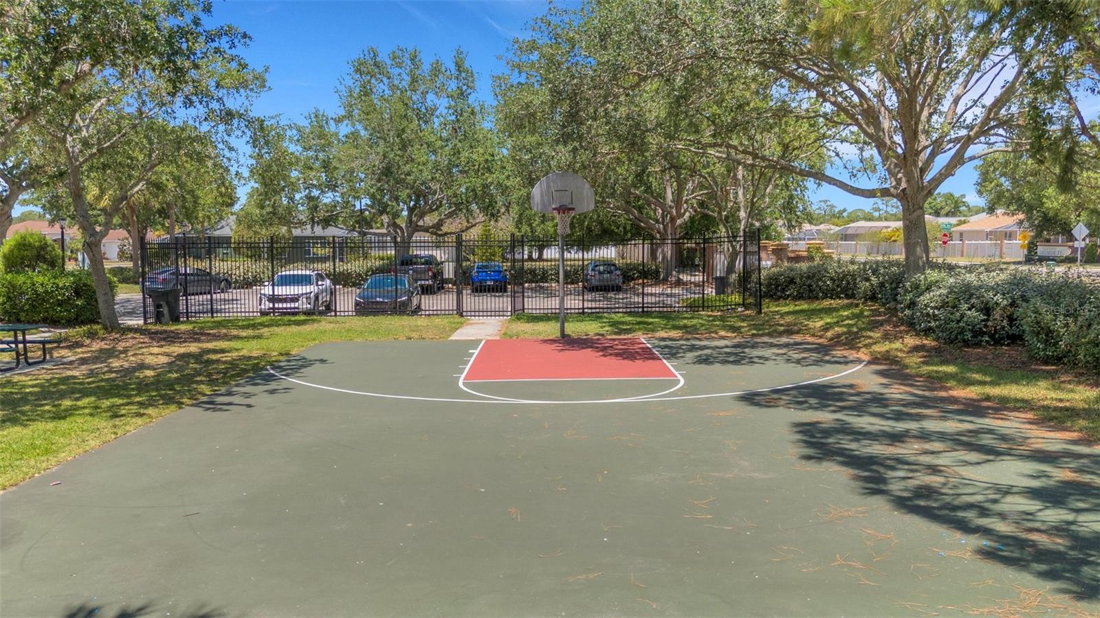 Image 73 of 75 For 4926 72nd Street E