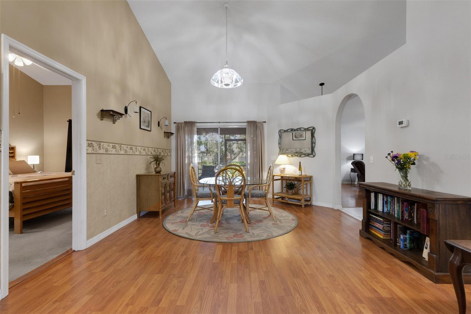 Image 8 of 75 For 4926 72nd Street E