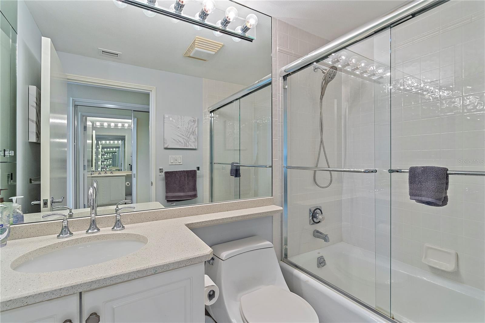Image 10 of 35 For 3010 Grand Bay Boulevard 445