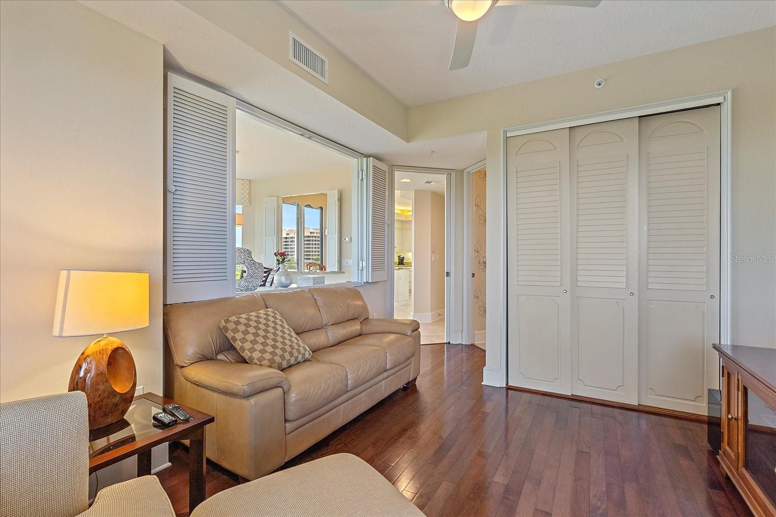 Image 12 of 35 For 3010 Grand Bay Boulevard 445